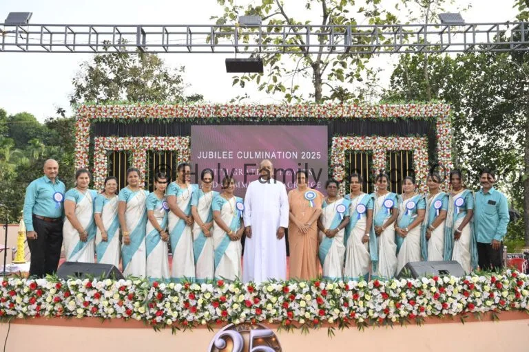 holyfamilyschool_faculty